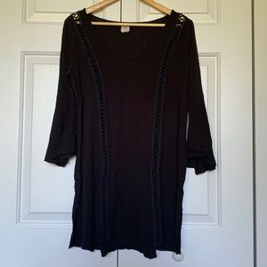 The O'Neill Estella Bell-Sleeve Cover Up size Large in black